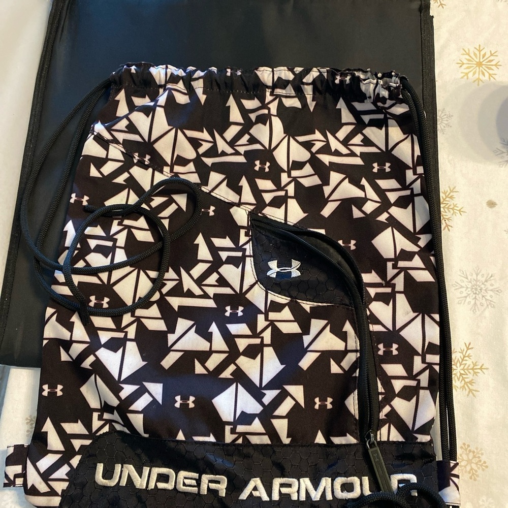 Under Armour Geometric Drawstring Bag - image 1